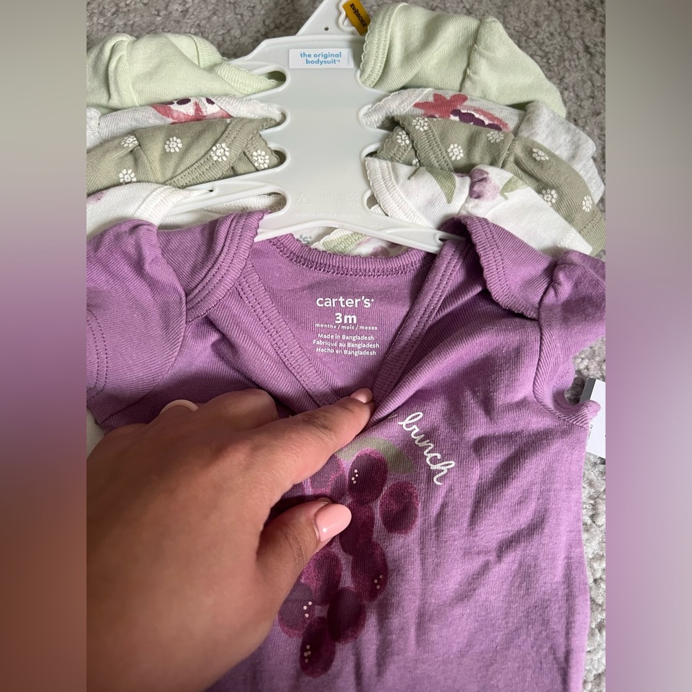 Carters Shortsleeved Bodysuit Bundle 3 Months - Picture 3 of 5